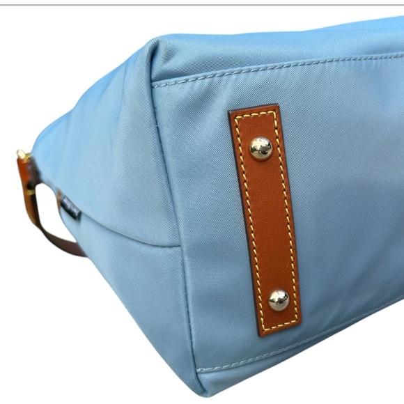 Dooney and Bourke Wayfarer Sac Blue EUC - Picture 6 of 17